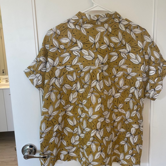 RACHEL ZOE 100% LINEN  MEDIUM GOLD AND WHITE BUTTON DOWN SHIRT - Picture 7 of 8